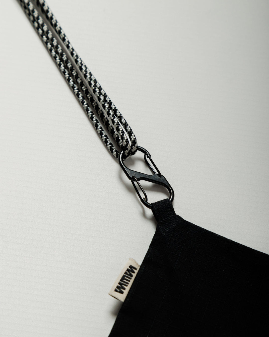 Pie Pouch - Black/White